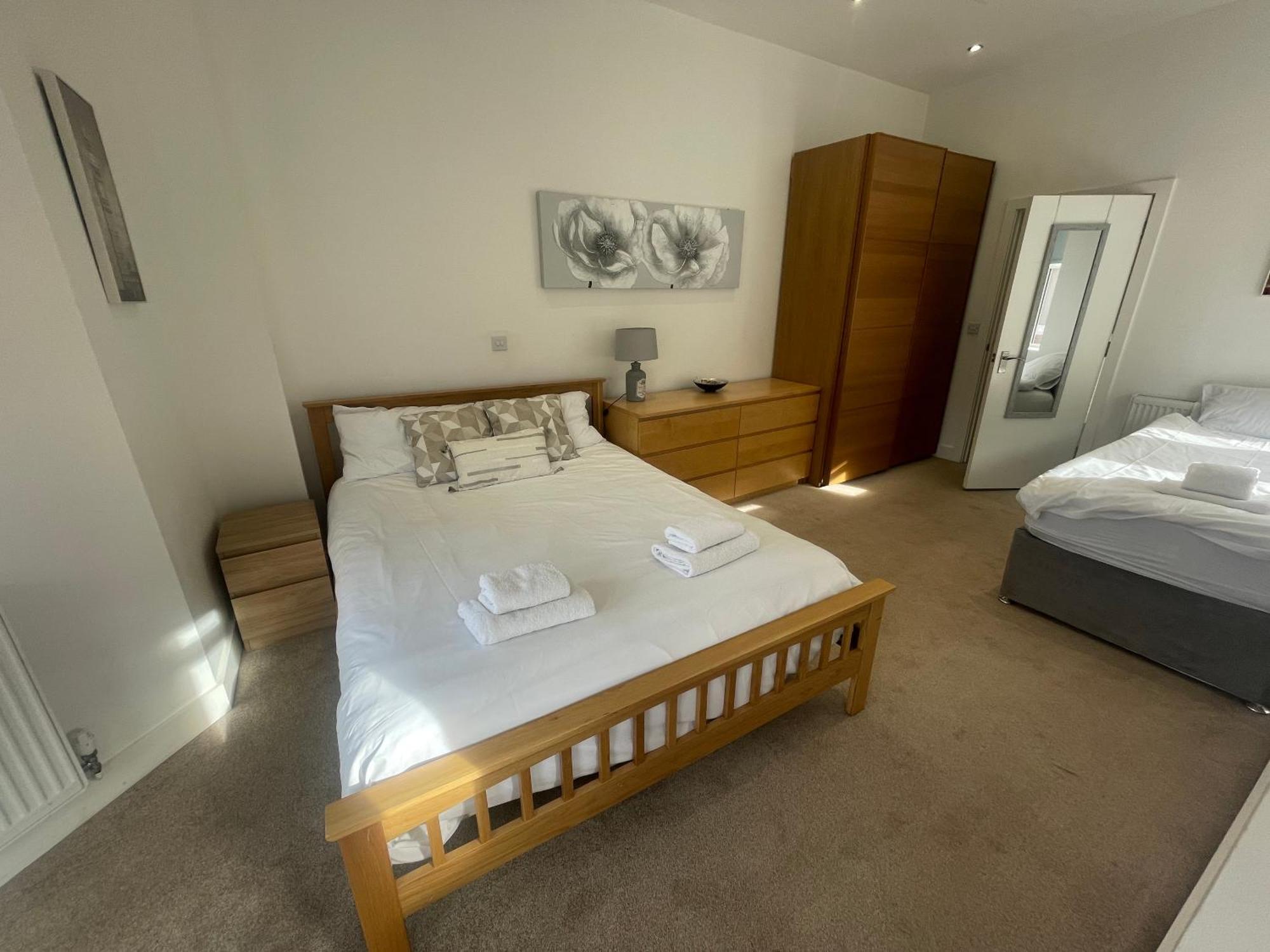 Holiday Home Hot Tub & Sauna Bournemouth Exterior photo