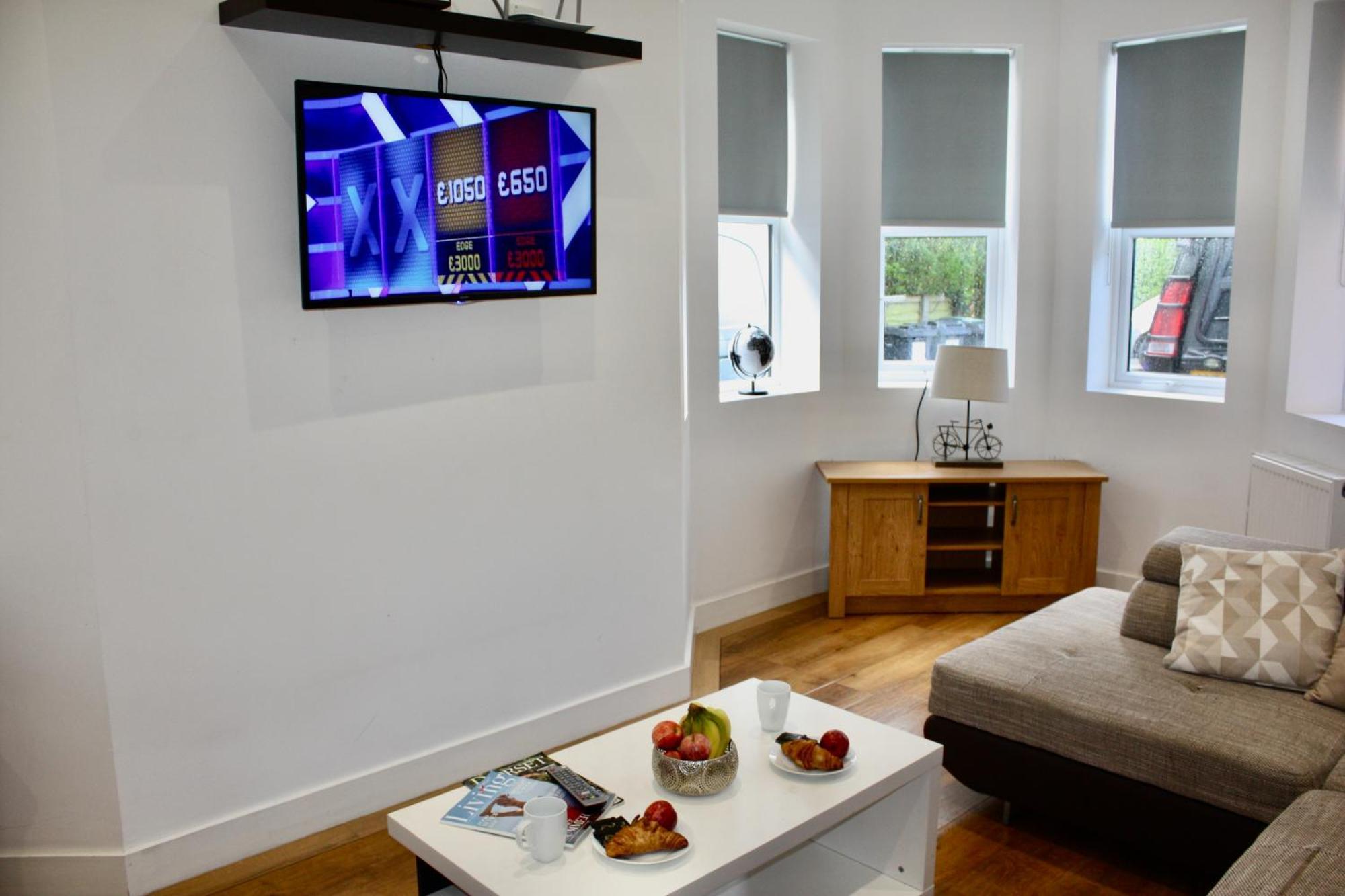 Holiday Home Hot Tub & Sauna Bournemouth Exterior photo